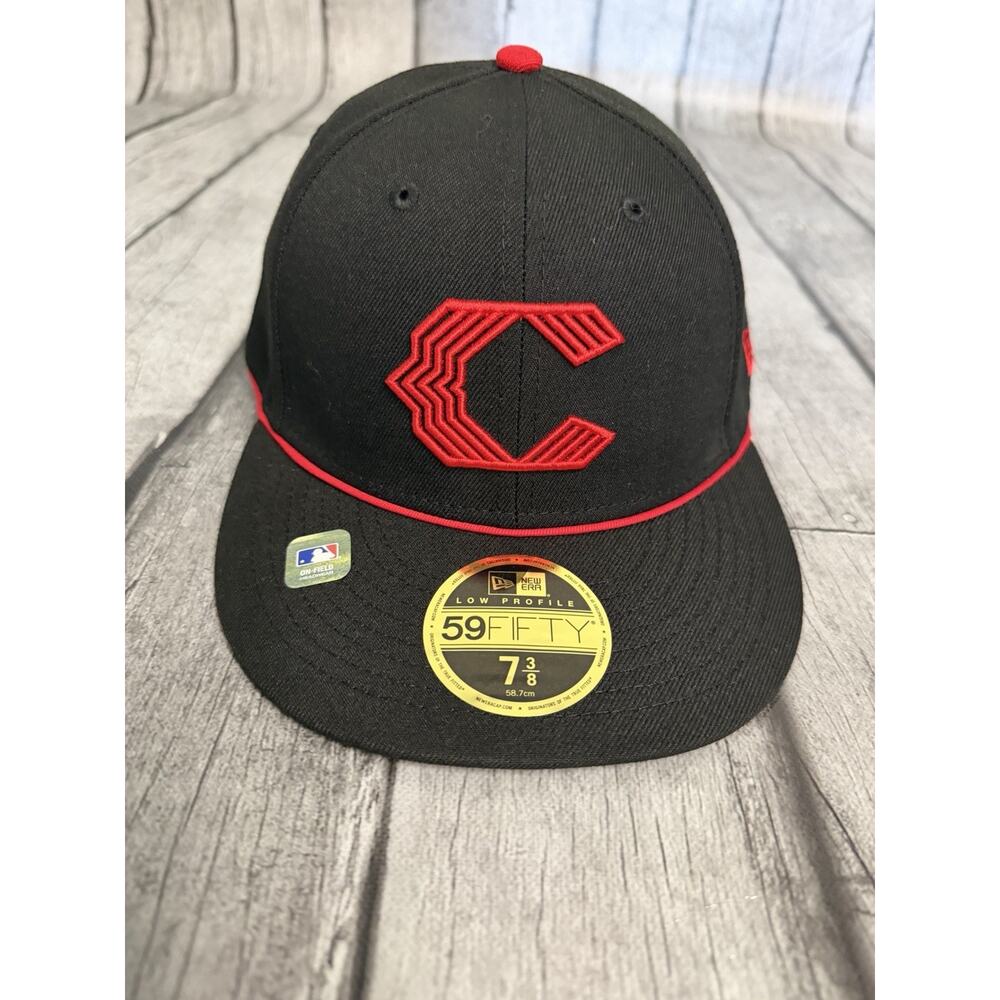 New Era Men's Cincinnati Reds City Connect Low Profile 59FIFTY Fitted Hat 7 3/8